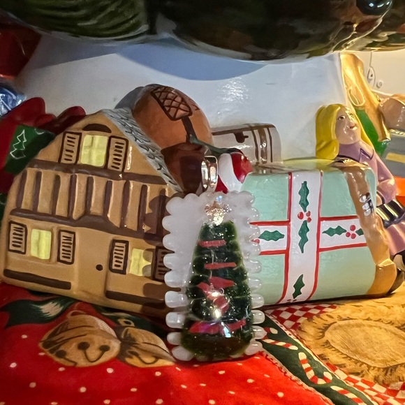 Bonnie’s Bling One Of A Kind Fused Glass Jewelry and Accessories to Wear. - Picture 6 of 13